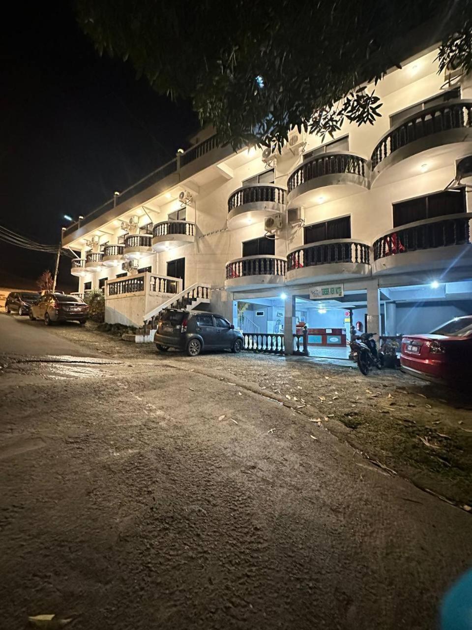 Teresek View Motel Куала Тахан Екстериор снимка