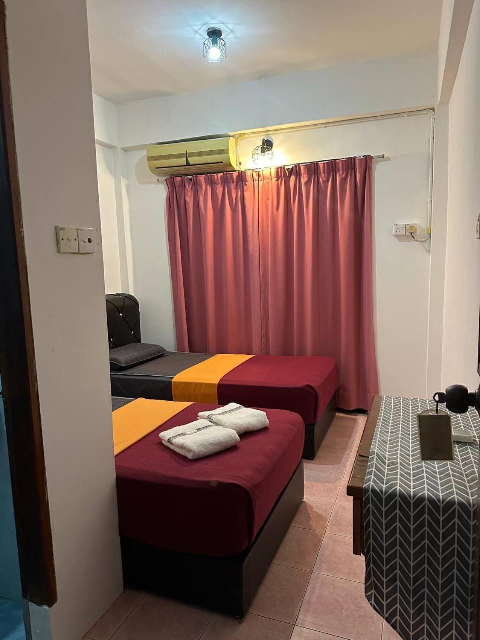 Teresek View Motel Куала Тахан Екстериор снимка