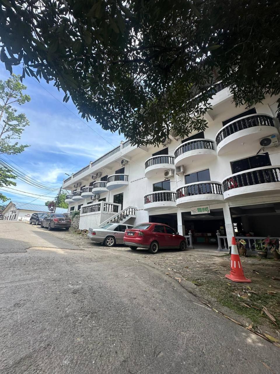 Teresek View Motel Куала Тахан Екстериор снимка